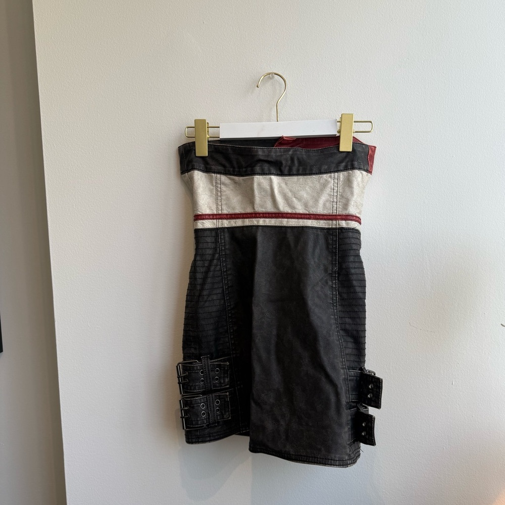 Jaded London Xiva Motocross Distressed Moto Dress with Tribal & Badge Artworks. - Picture 8 of 13